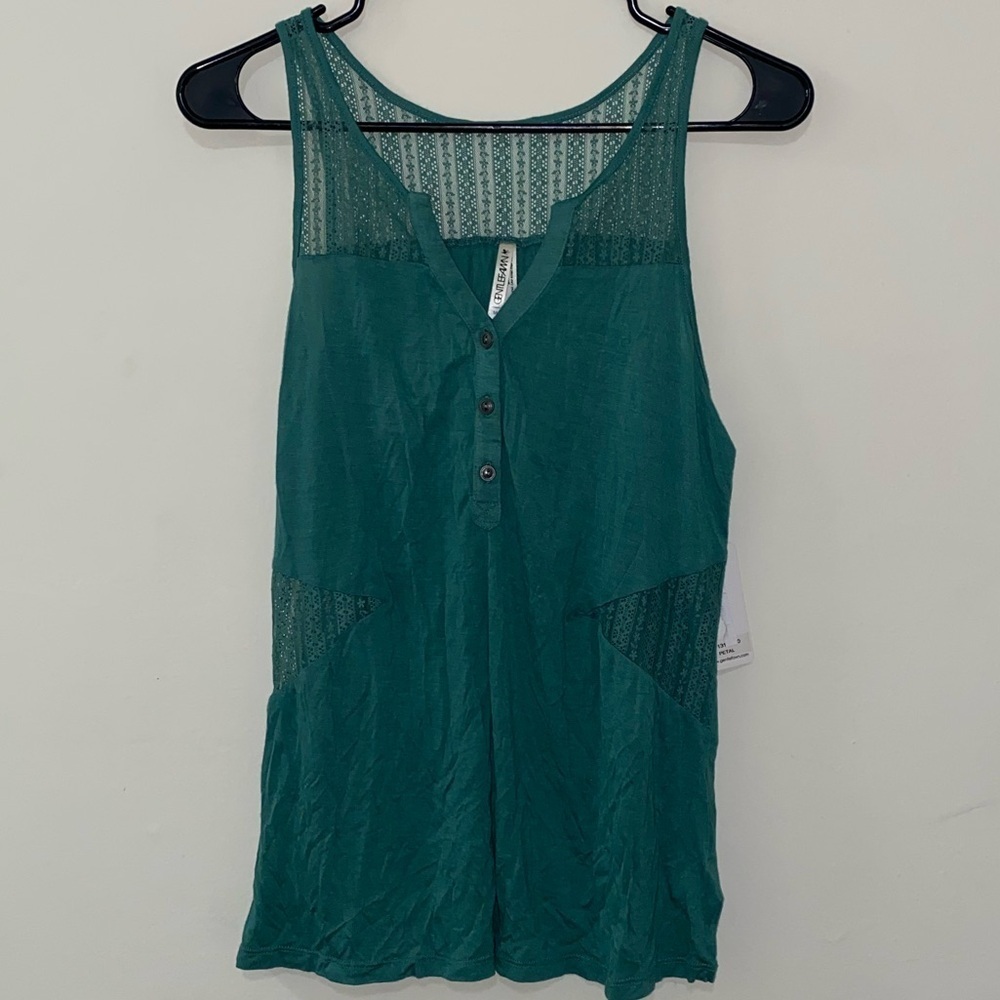 NWT Gentle Fawn Top
